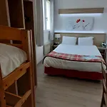 Contact Utah Szálloda