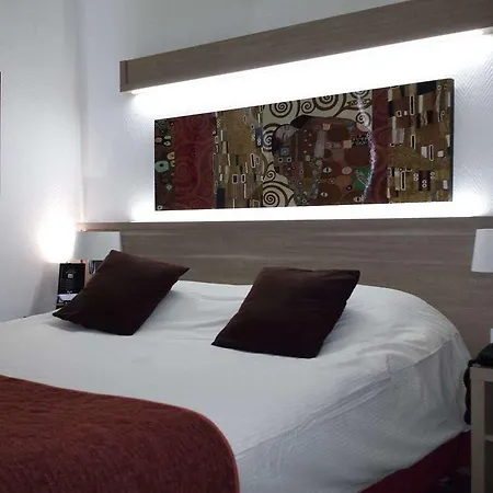 Kyriad Hotel
