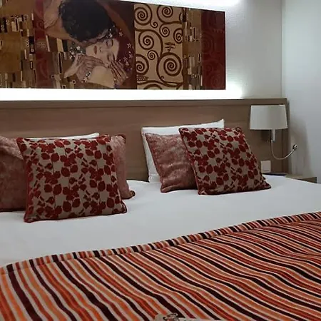 Contact Utah Carentan