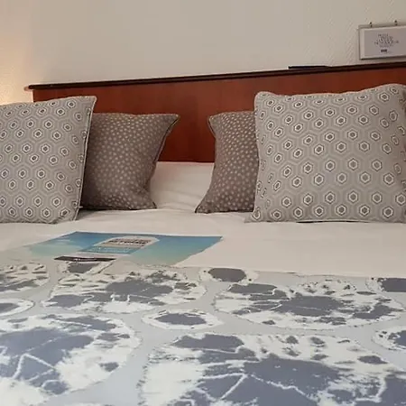 Contact Utah - Anciennement Kyriad Hotel 3*