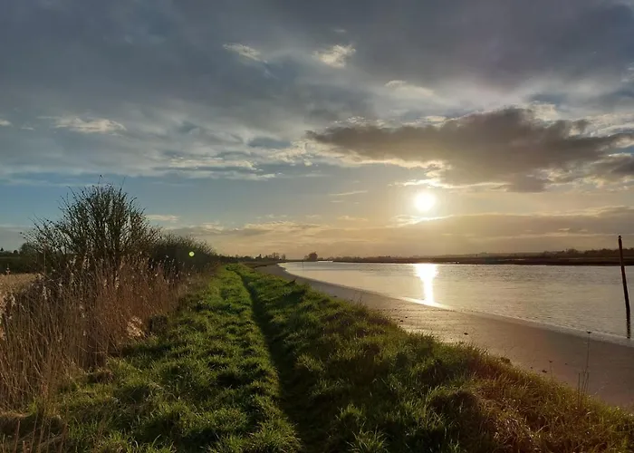 Contact Utah Otel 3*