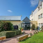 Hotel Contact Utah 3*