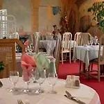 Contact Utah 3*