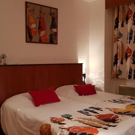 Hotel Contact Utah Carentan