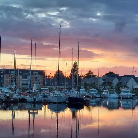 Contact Utah Hotel Carentan