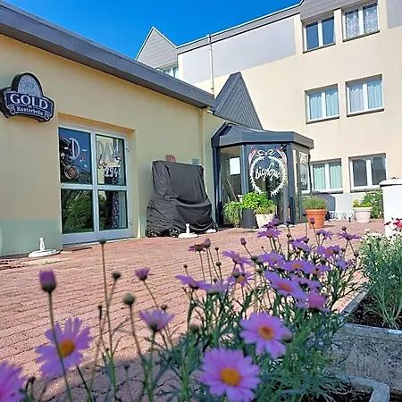 Hotel Contact Utah 3*