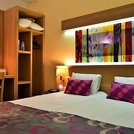 Contact Utah Hotel 3*