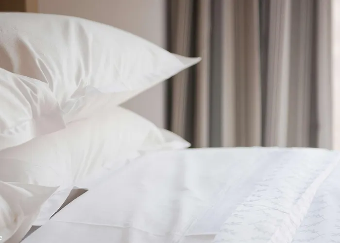 Contact Utah Hotel Carentan