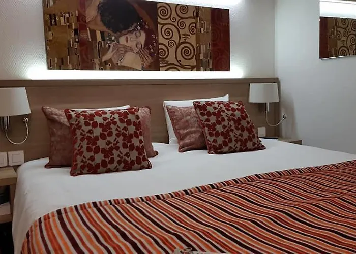 Contact Utah Carentan